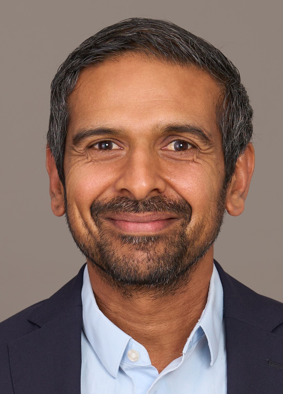 260920 Prabhu Sivabalan Head  Shoulders